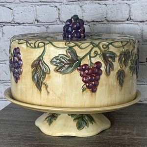 Meritage by Noble Excellence 12" Footed Cake Plate with Dome Lid